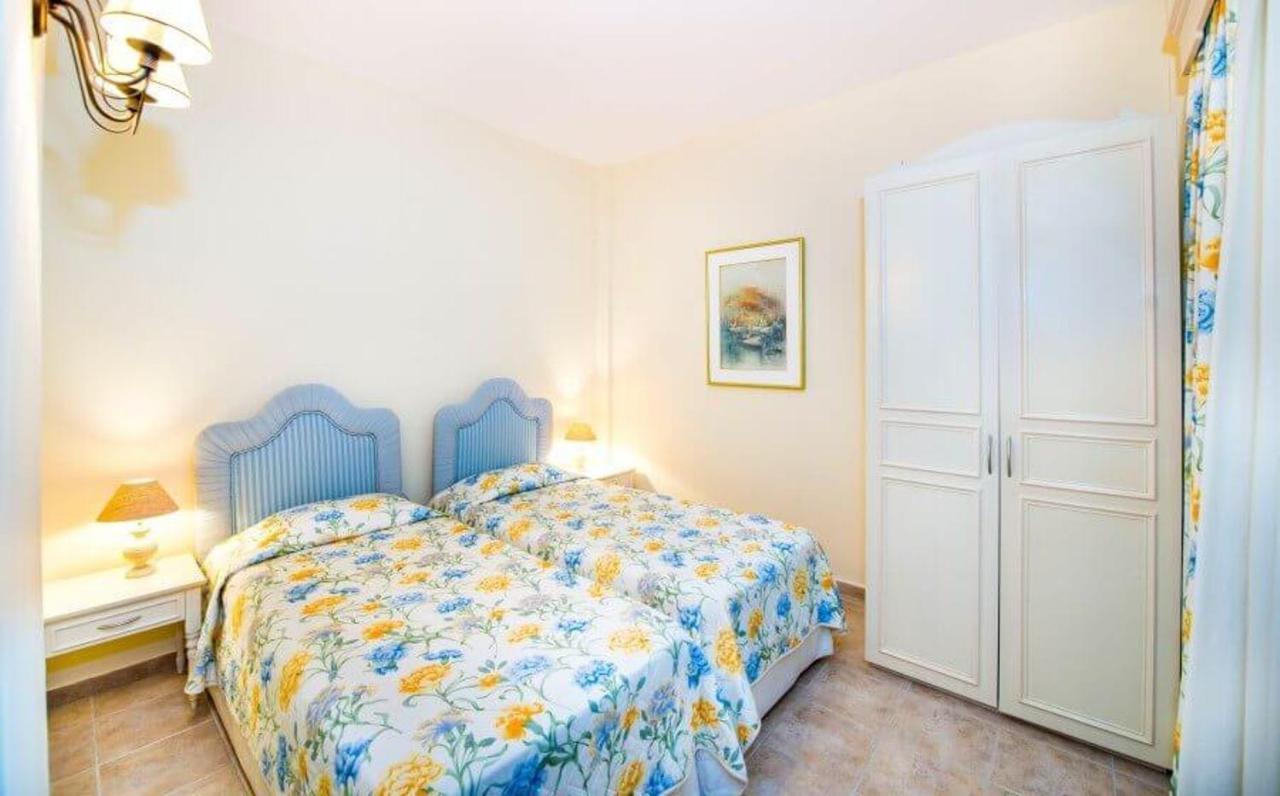 Coco Palm Beach Villas Циливи Екстериор снимка