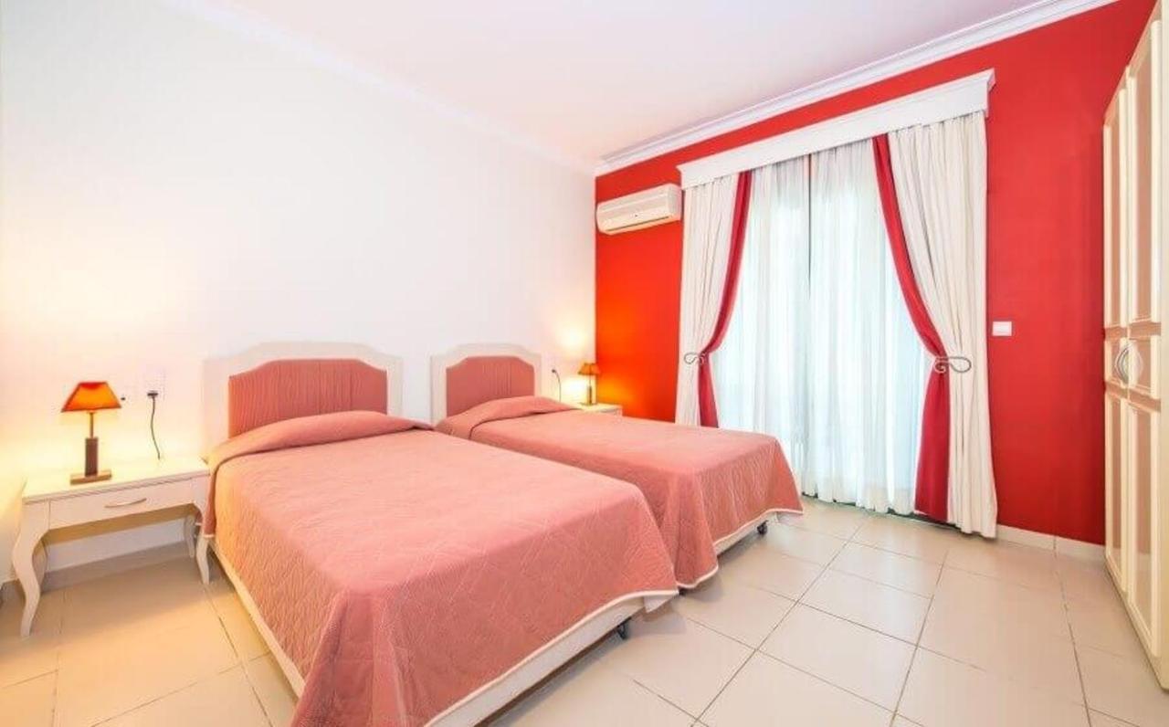 Coco Palm Beach Villas Циливи Екстериор снимка
